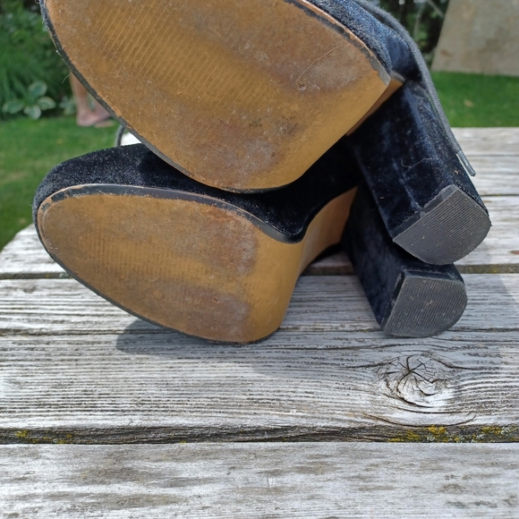 Shelly's London boots - Picture 3 of 9